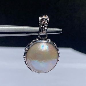 NWOT 925 sterling silver faux Pearl pendant✨
